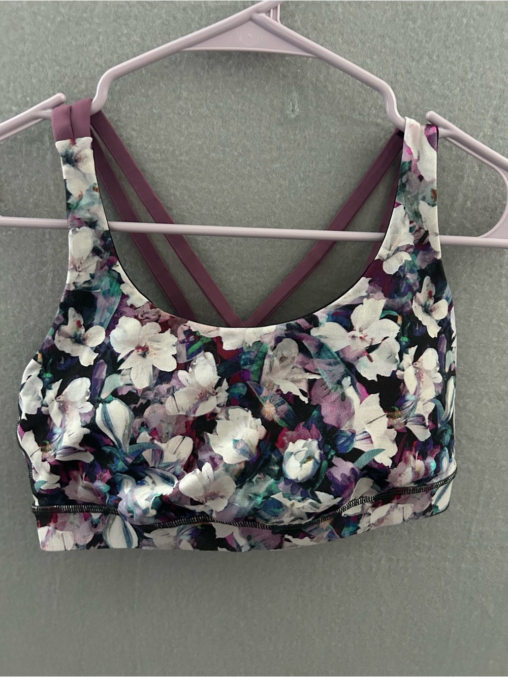 Lululemon Energy Bra Size 8 Utopia Multi/Vintage Plum with padding